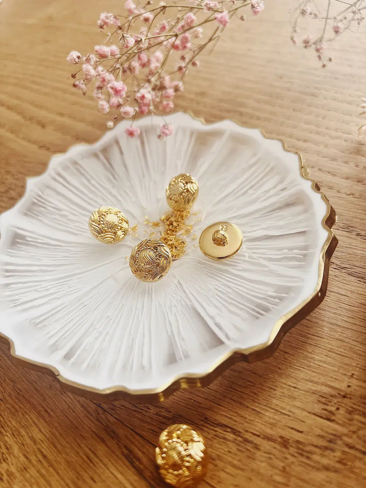 ancea-paris-bouton-vintage-fleur-dor-15mm image 3