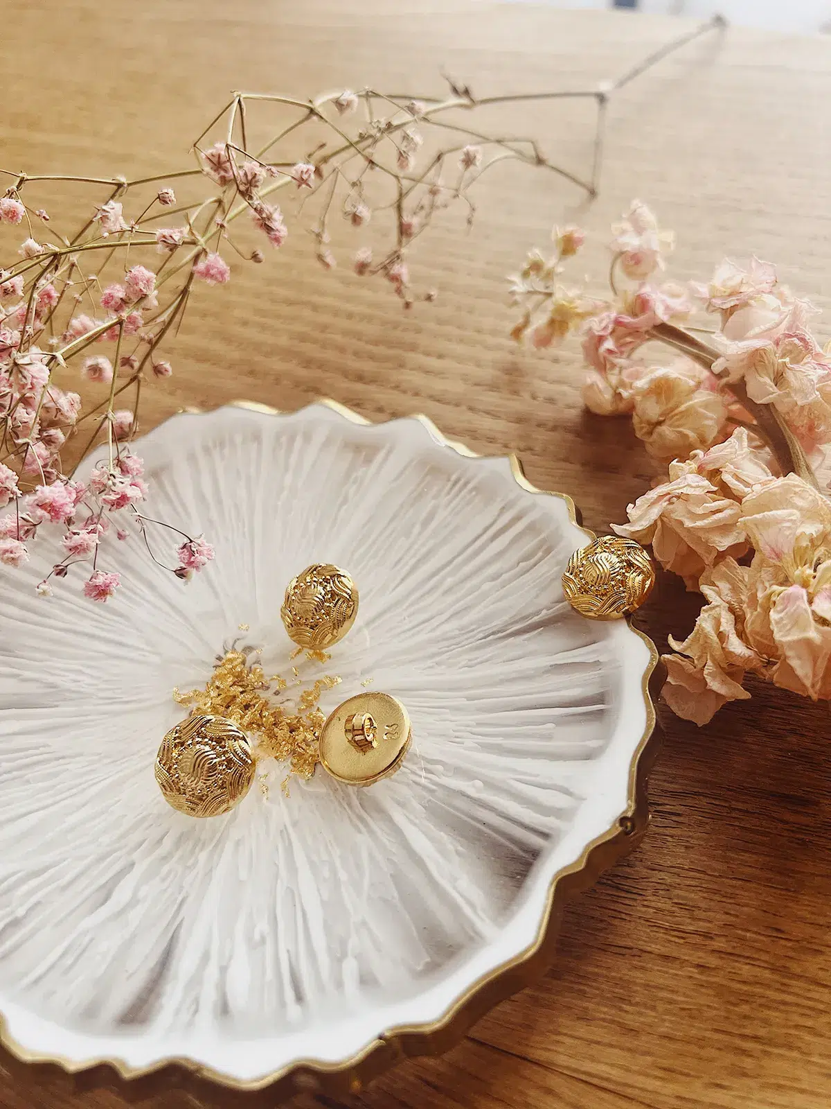 ancea-paris-bouton-vintage-fleur-dor-15mm image 2